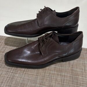 NWOT Kenneth Cole Street Smart Brown Leather Oxfords. Men's 10.5. Super stylish!